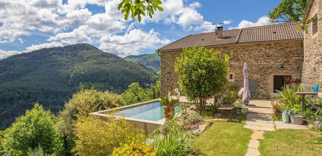 Gîte avec piscine